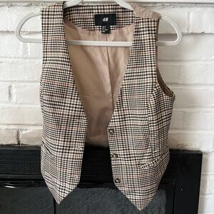 H&M Checkered Vest in Black and Cream